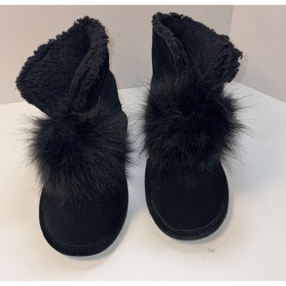 Bearpaw Black Suede Fur Pom Pom‎ Cozy Boots Size 8